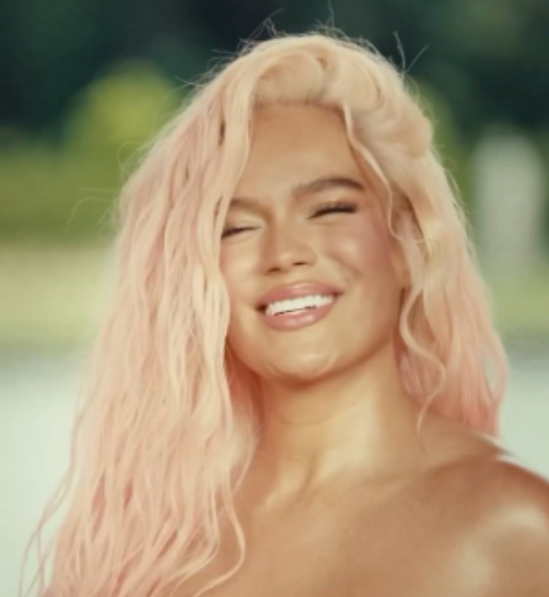 Karol G Video Sensual En Bikini Lanzamiento De Su Nuevo Lbum La Mega